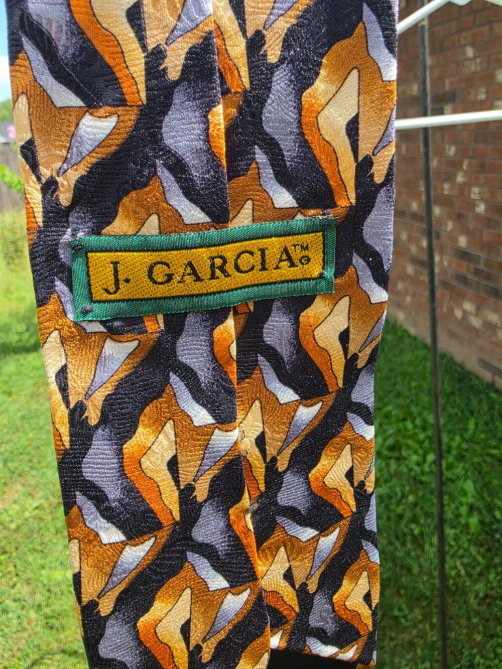 Vintage J.Garcia 100%imported silk tie abstract gold/gray/black geo pattern 4x58